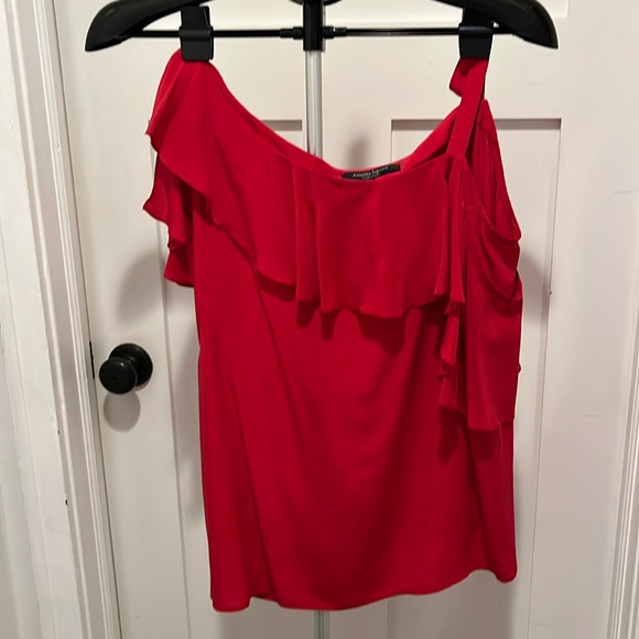 Nanette Lepore off one shoulder silk top. Excellent condition size medium. - Picture 1 of 5